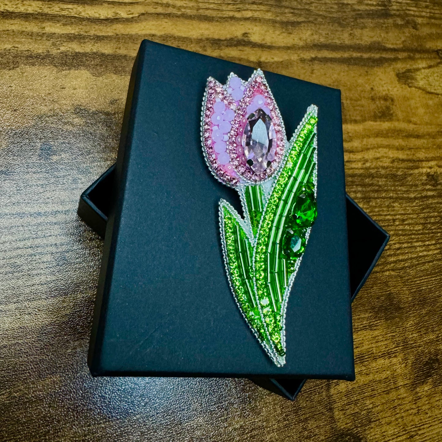 Tulip brooch