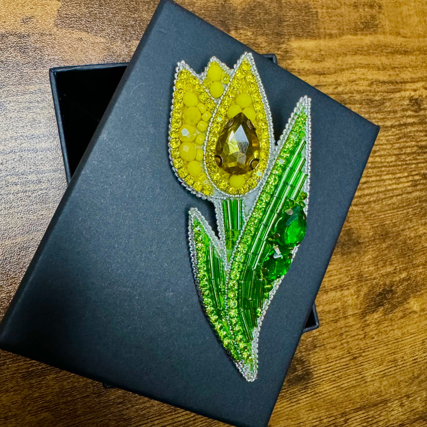 Tulip brooch