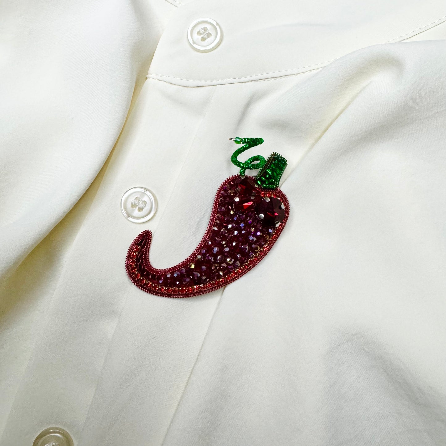 Pepper brooch