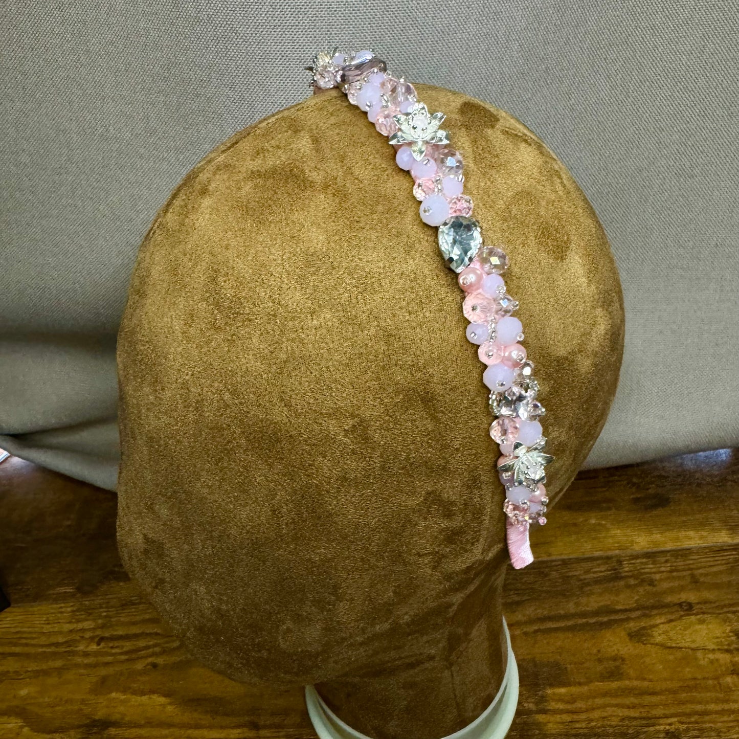 Beaded headband "Giselle" pink