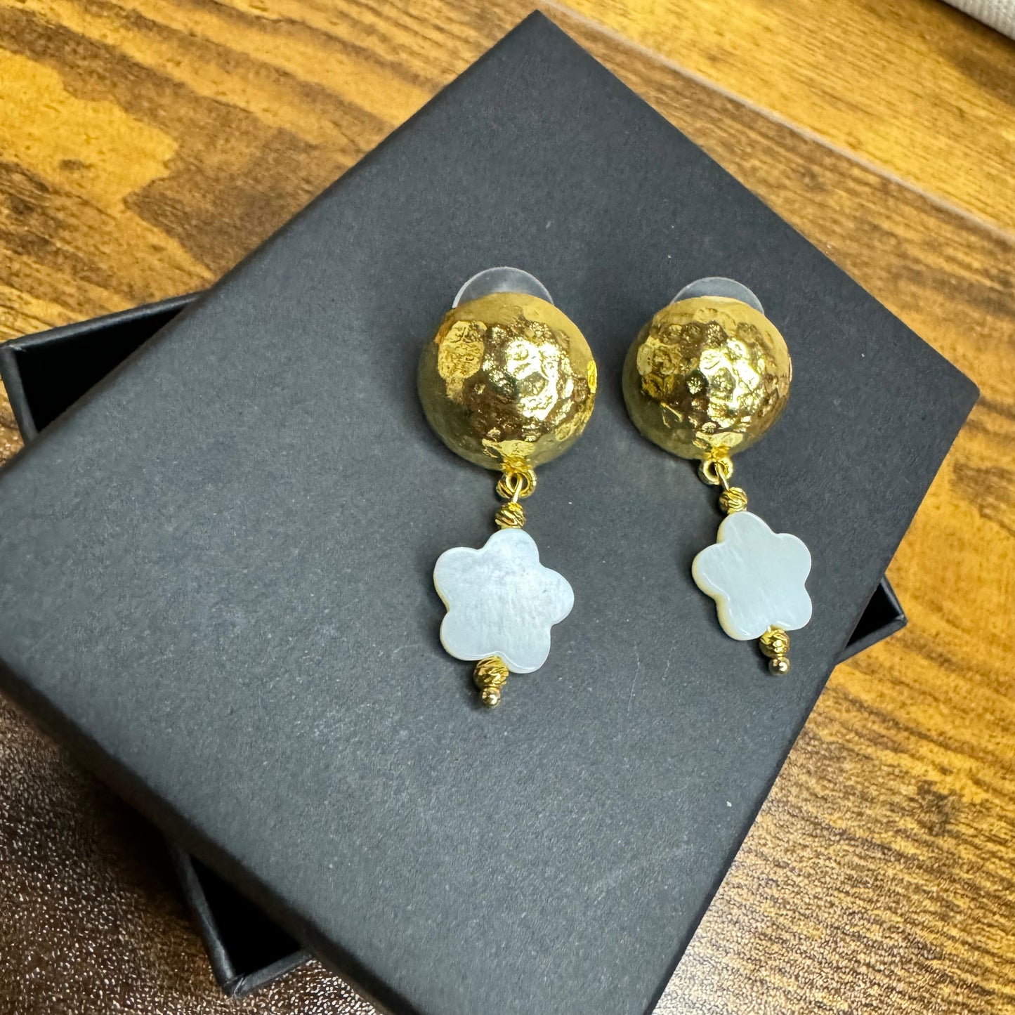 "Kamile" earrings, gold plated, silver colors