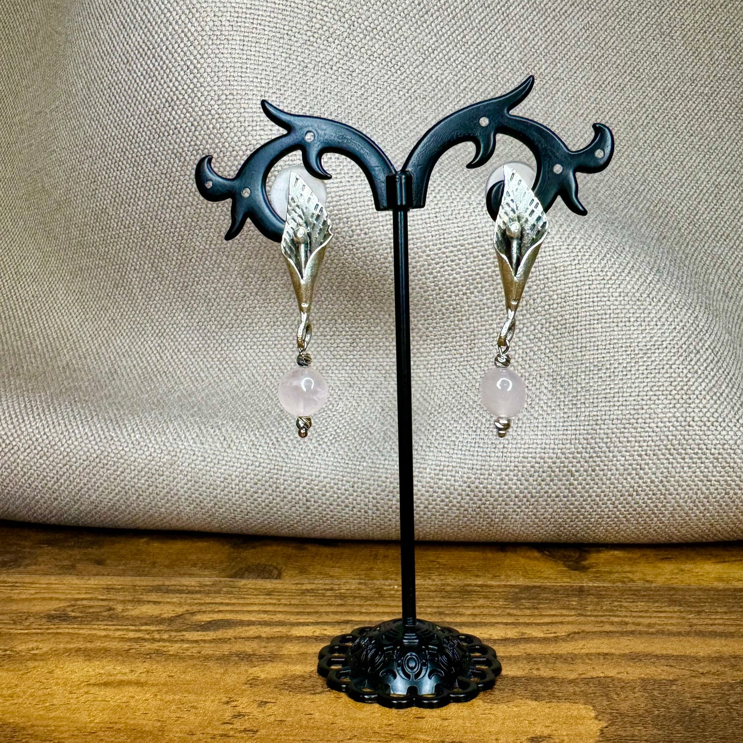 Silvery "Lily" earrings